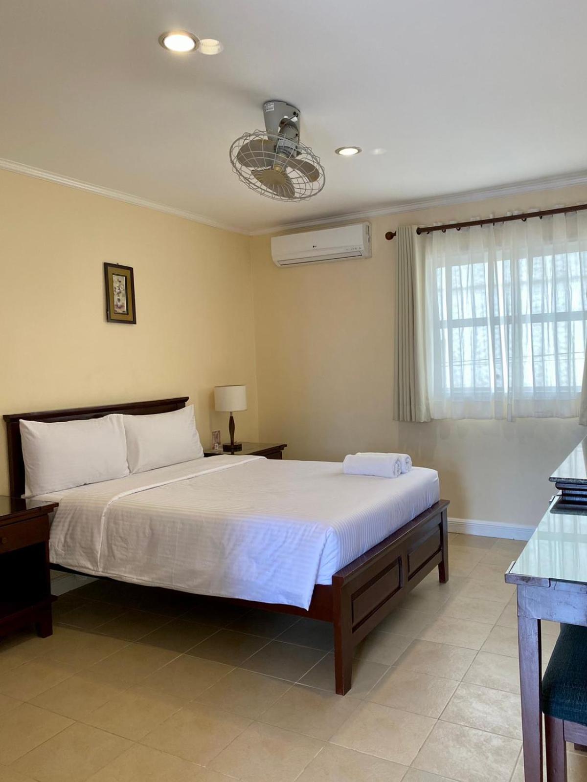 Panglao Regents Park Resort Esterno foto