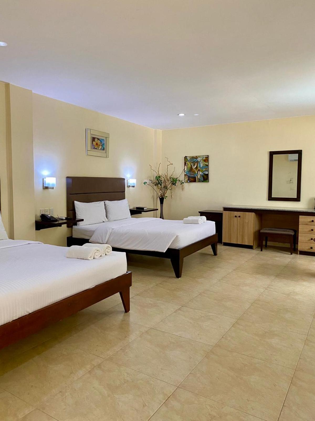 Panglao Regents Park Resort Esterno foto