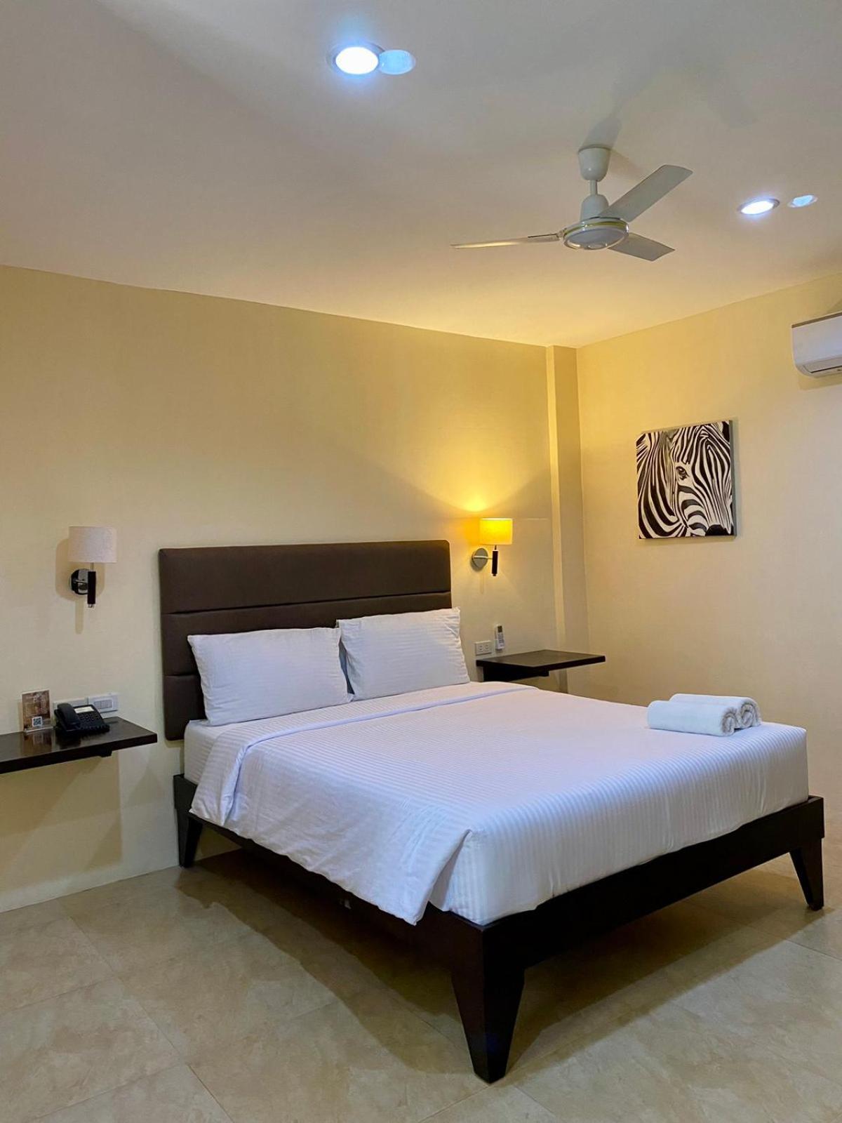 Panglao Regents Park Resort Esterno foto