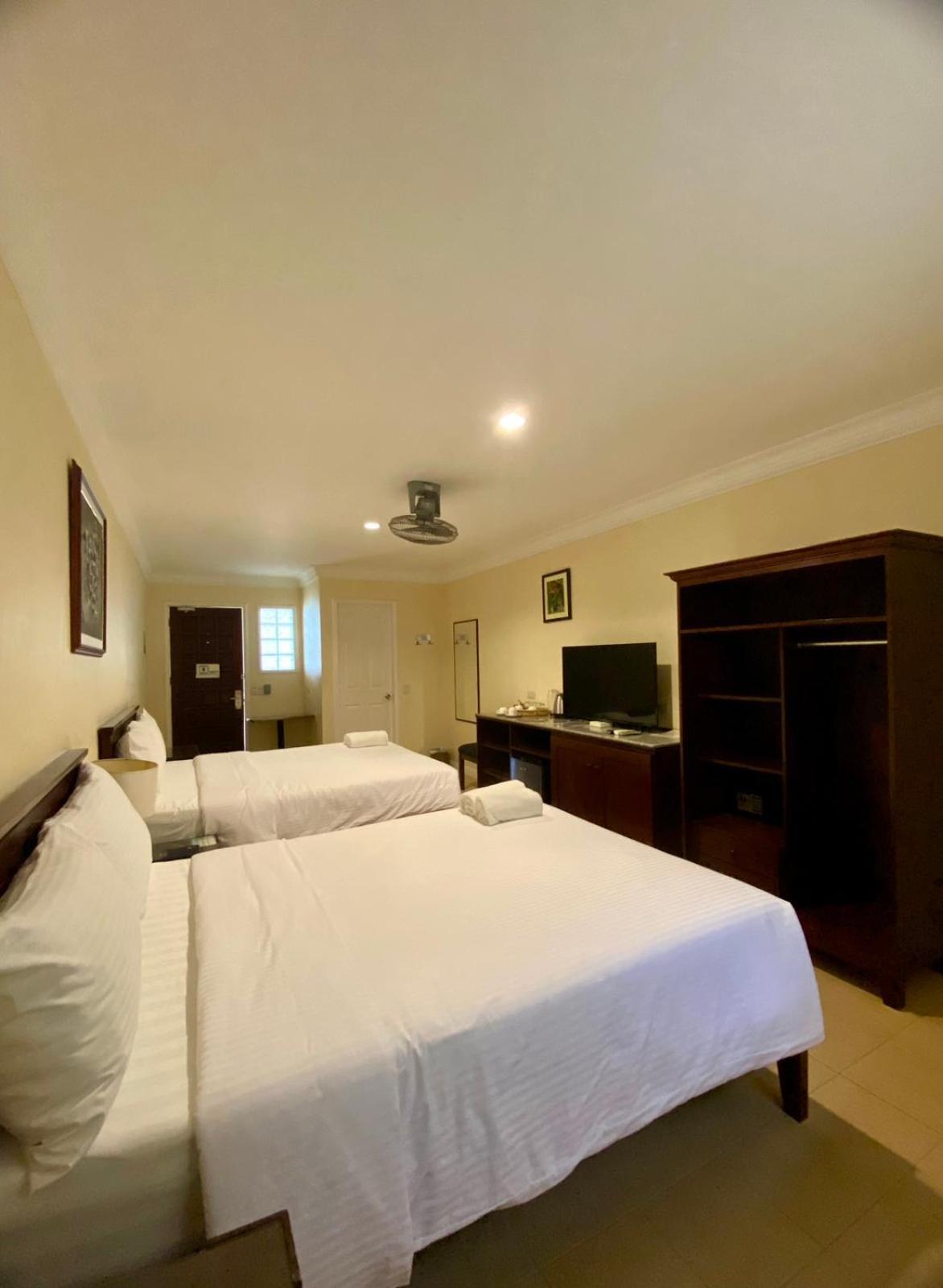 Panglao Regents Park Resort Esterno foto