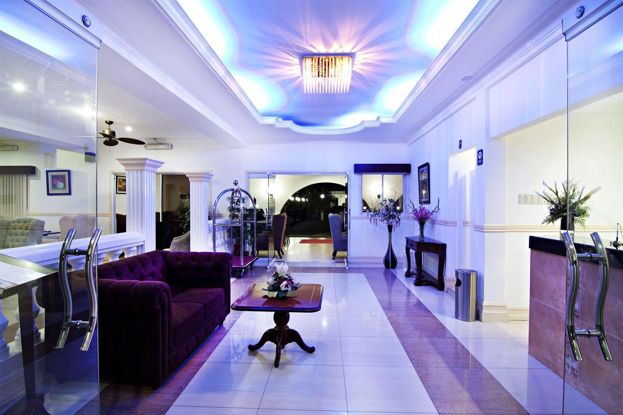 Panglao Regents Park Resort Esterno foto
