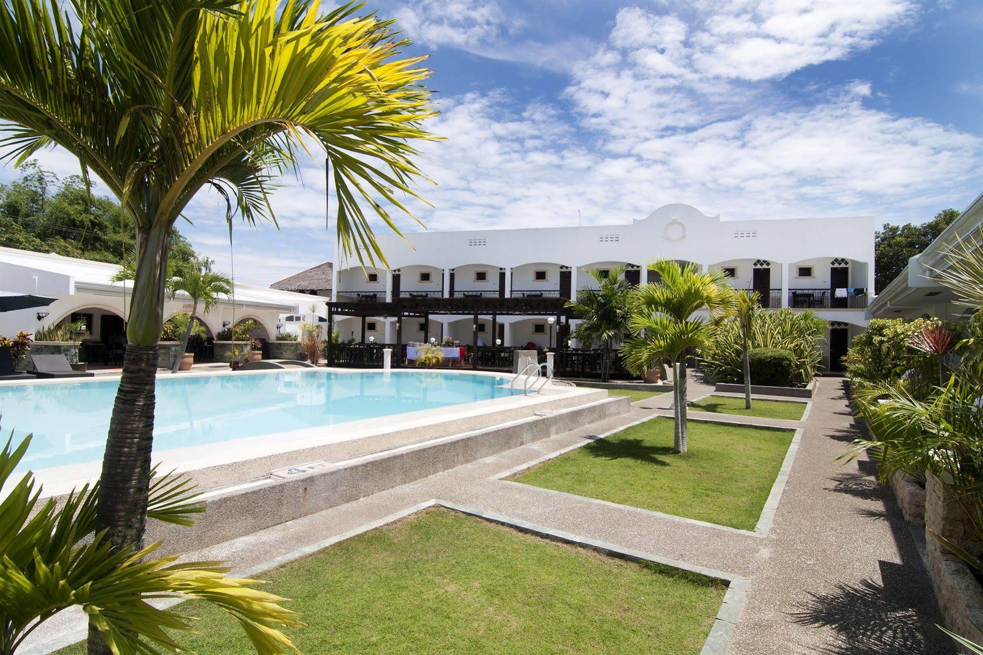 Panglao Regents Park Resort Esterno foto